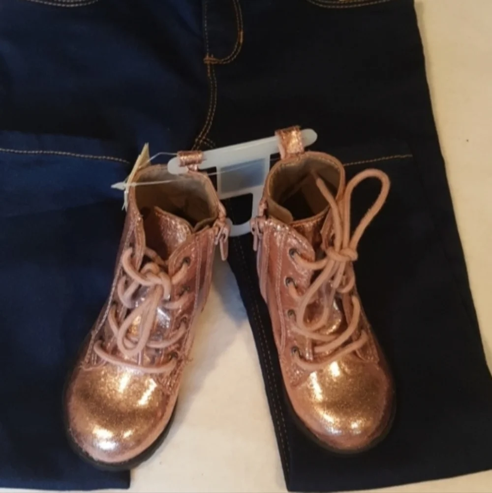 NWT GAP Girls Glitter Pink Round Toe Laced Boots Sz 6